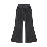 Pantalon évasé noir délavé Ink Pick Me, intérieur polaire et taille à cordon – vue de face