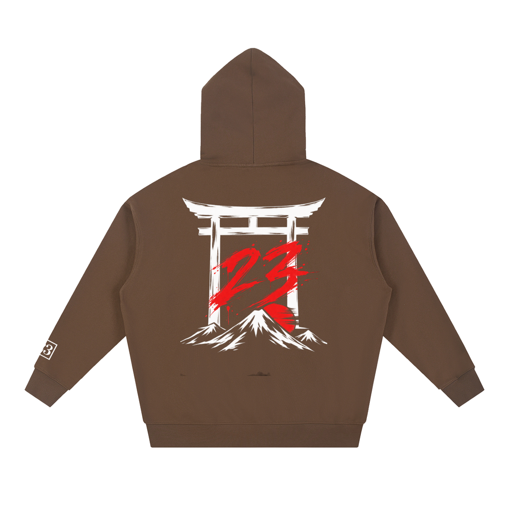 Hoodie oversize Torii 23 café Ink Pick Me, torii, montagnes et 23 rouge au dos